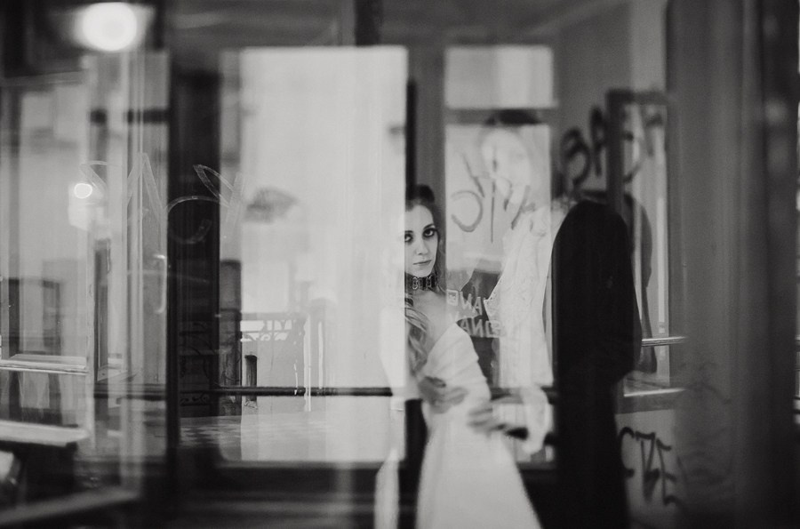 Свадебная фотосессия в стиле Готика. фотограф на свадьбу, стильные фото свадьбы, фотограф на свадьбу в спб, готическая фотосессия, правильные готы, стиль готика, готический фотограф спб, антуражная фотосессия, свадебное платье спб салон, костюм на свадьбу спб жених, платье невесты купить спб