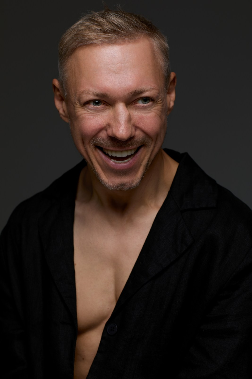 Андрей Плотников, актёр. Профессиональная фотосъемка для бизнеса и личного бренда в Москве