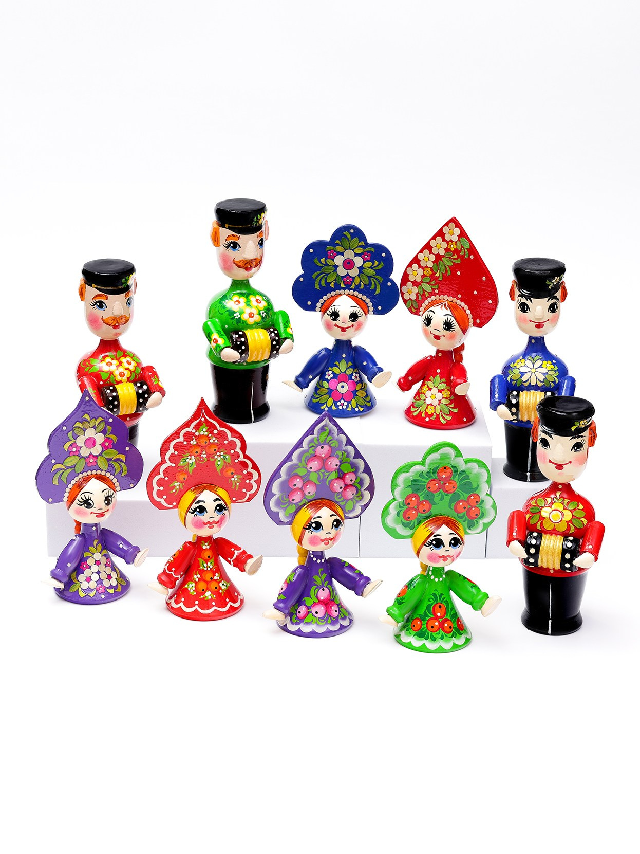 Деревянные игрушки ручной росписи. Фотостудия T-CUBE