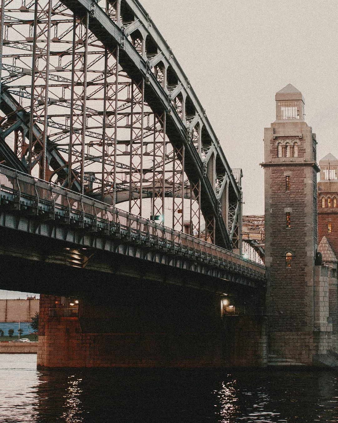 ♡. Честные истории о жизни города и его людях