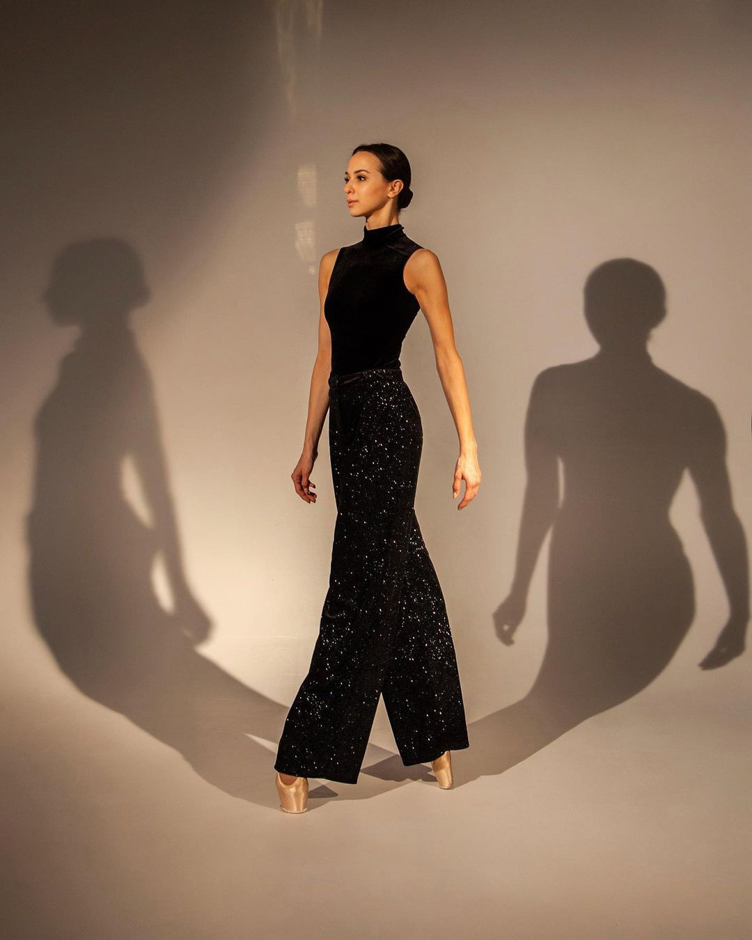 Leda Separovic. Честные истории о жизни города и его людях