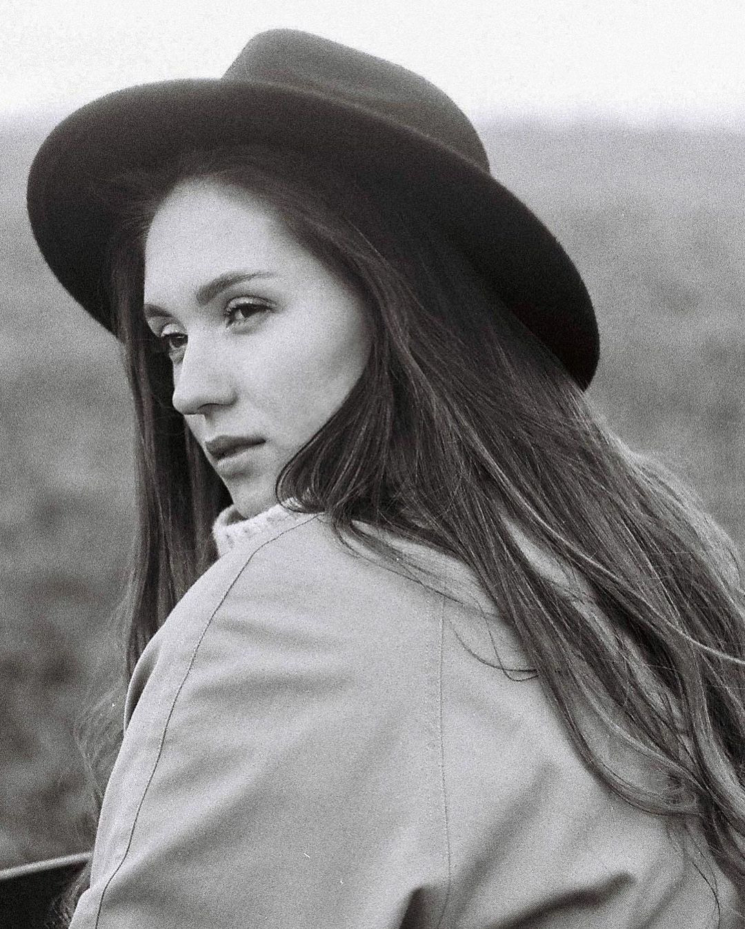 Балерина Новосибирского гос. академич. театра оперы и балета Шипулина Ангелина. Честные истории о жизни города и его людях