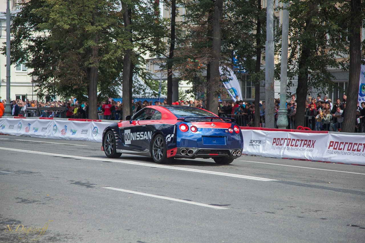 Nissan Nissmo Drive. Профессиональный фотограф Дугинов Николай | Екатеринбург