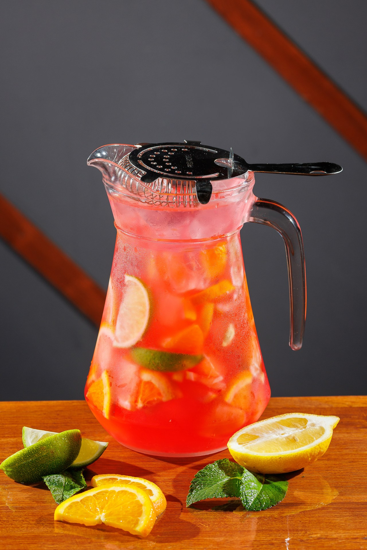 ЭльКрыша. Фотосъёмка для бизнеса — предметное фото, репортаж с мероприятий, портреты людей, съёмка интерьера и экстерьера