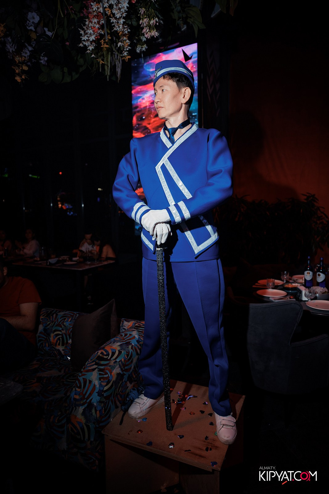 FRIENDS BAR & TERRACE. КИПЯТКОМ АЛМАТЫ!