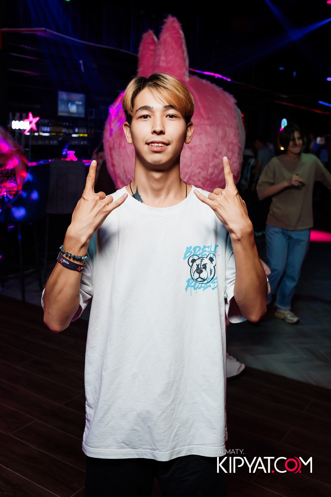 НОЧНОЙ КЛУБ ICON. КИПЯТКОМ АЛМАТЫ!