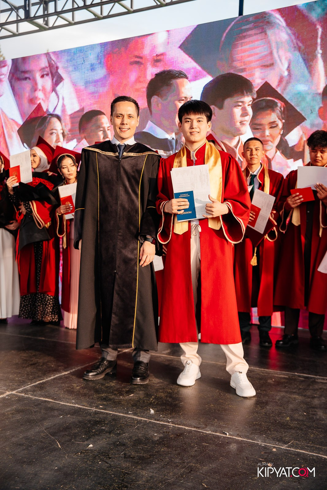 ВРУЧЕНИЕ ДИПЛОМОВ — НАРХОЗ КОЛЛЕДЖ. Part 4. КИПЯТКОМ АЛМАТЫ!