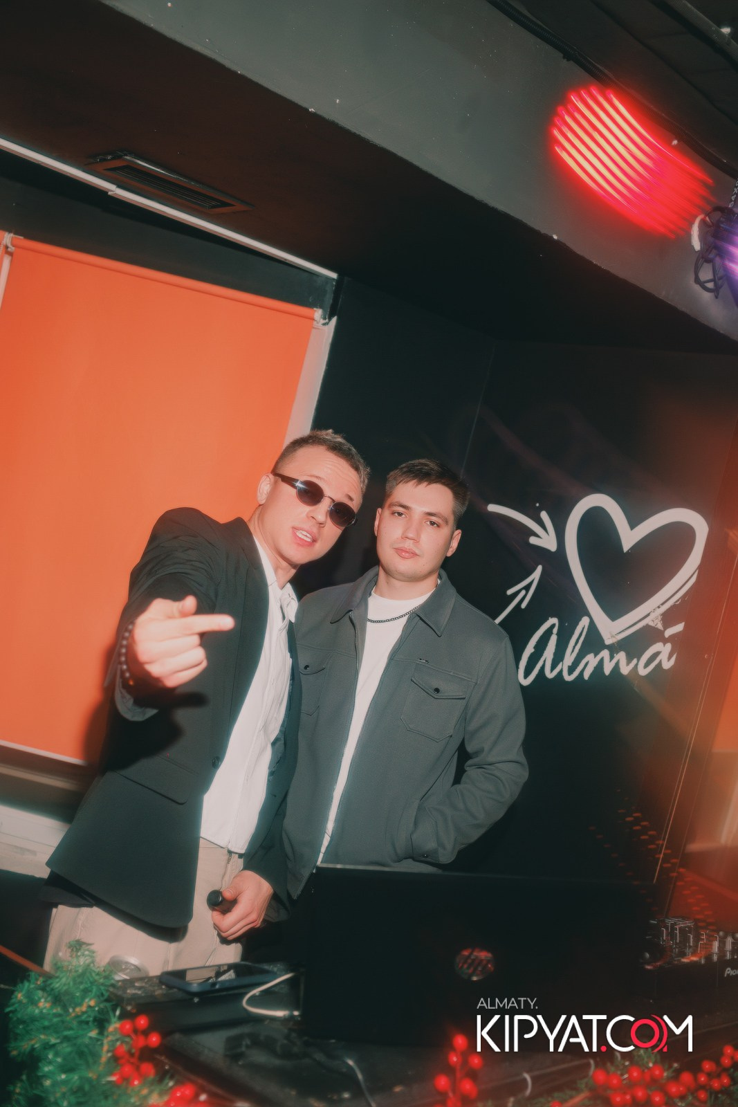 ШАШЛЫКОФФ. КИПЯТКОМ АЛМАТЫ!