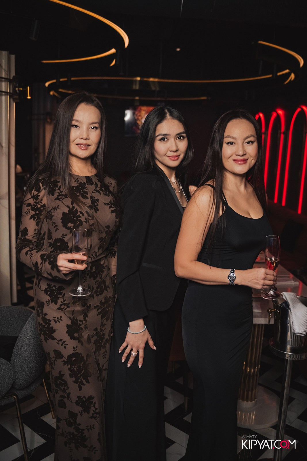 QUEEN. КИПЯТКОМ АЛМАТЫ!