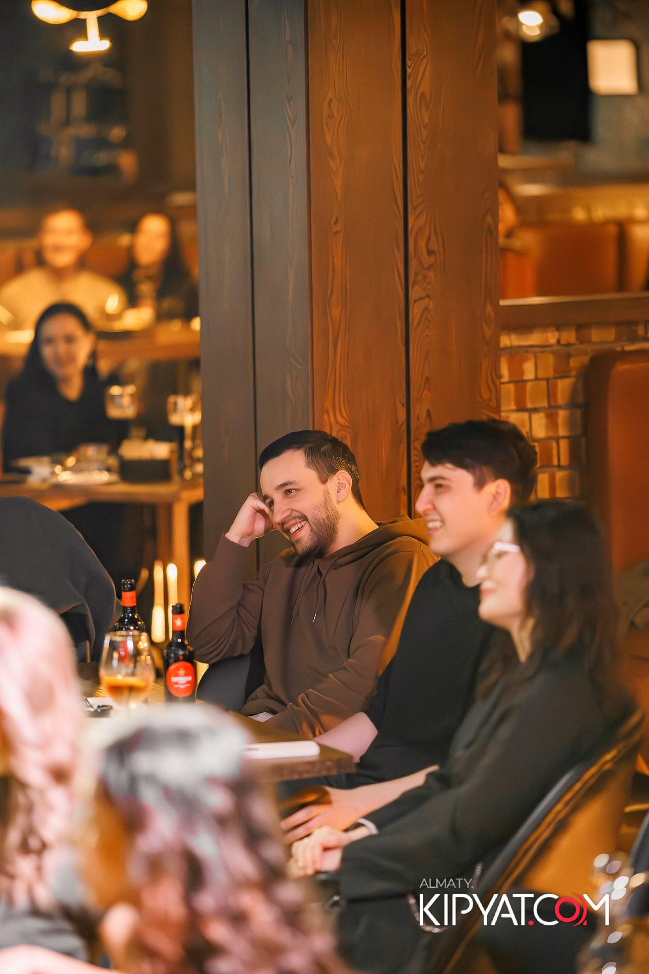 СОЛЬНЫЙ СТЕНДАП КОНЦЕРТ АЛЕКСАНДРА МЕРКУЛЬ. КИПЯТКОМ АЛМАТЫ!