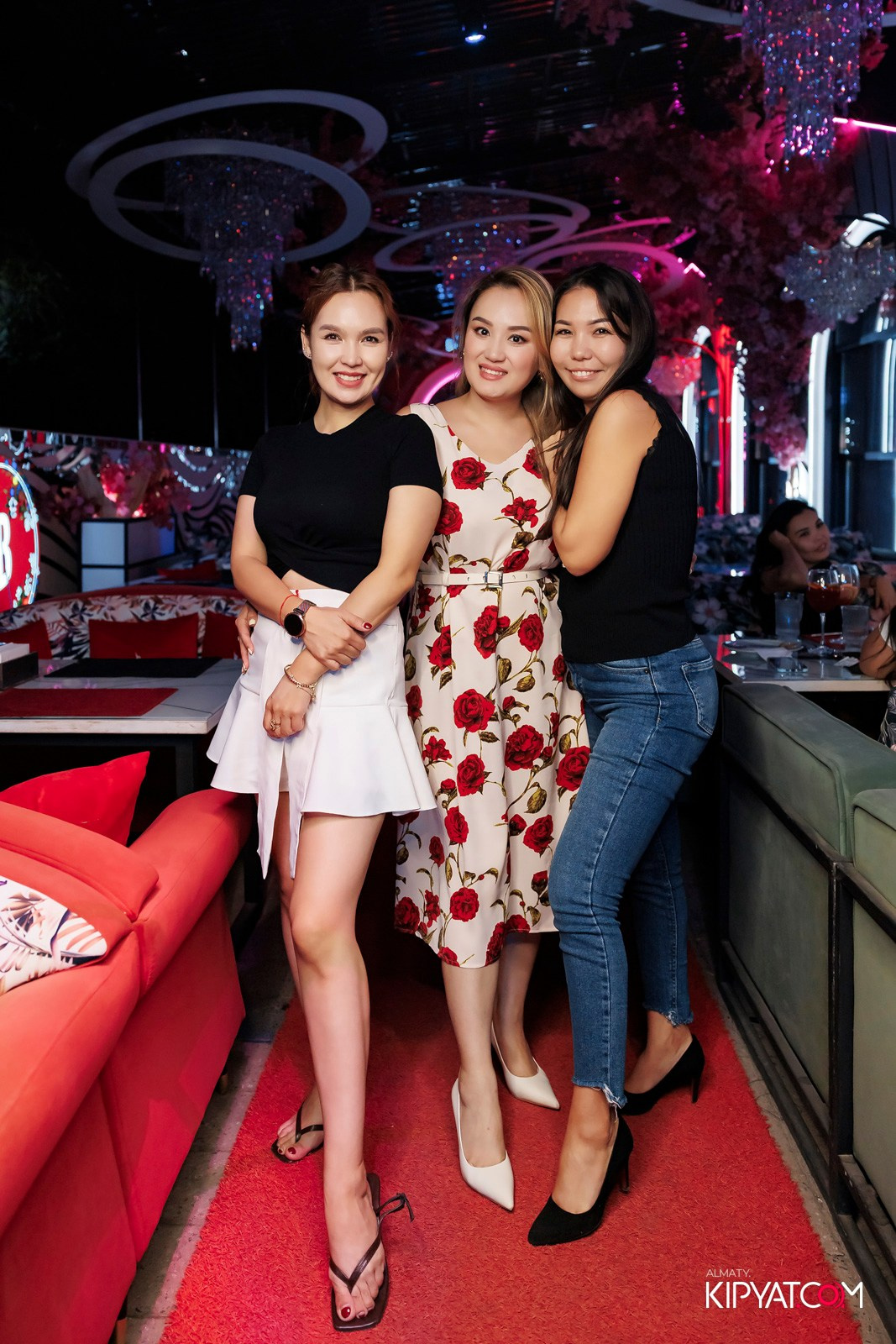 ЗАЯ, НА БИС. КИПЯТКОМ АЛМАТЫ!