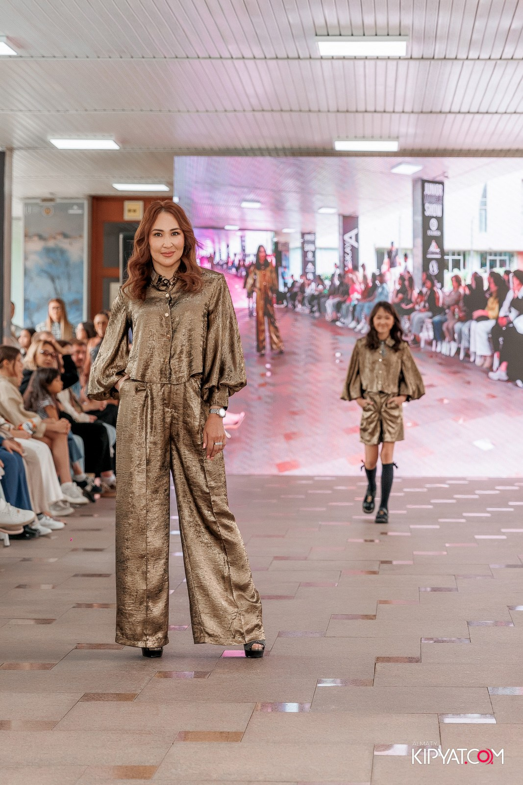 JUNIOR FASHION SHOW. КИПЯТКОМ АЛМАТЫ!