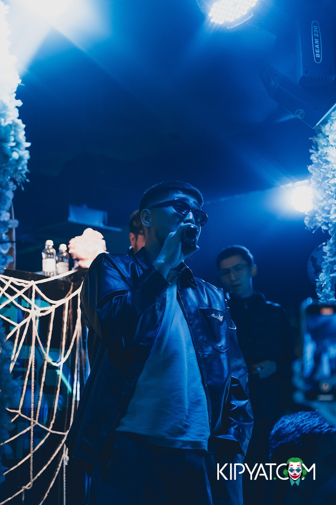 UYAT EMES BAR. КИПЯТКОМ АЛМАТЫ!