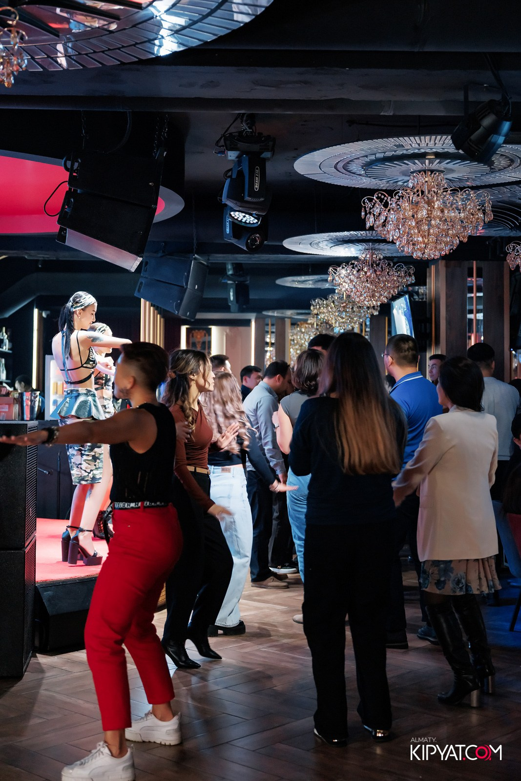 ЗАЯ, НА БИС. КИПЯТКОМ АЛМАТЫ!