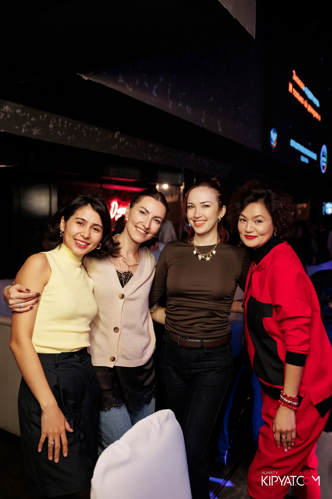 МУЗЫКАЛЬНОЕ ЛОТО В HIT RETRO. КИПЯТКОМ АЛМАТЫ! Фотосъемка мероприятий в Алматы