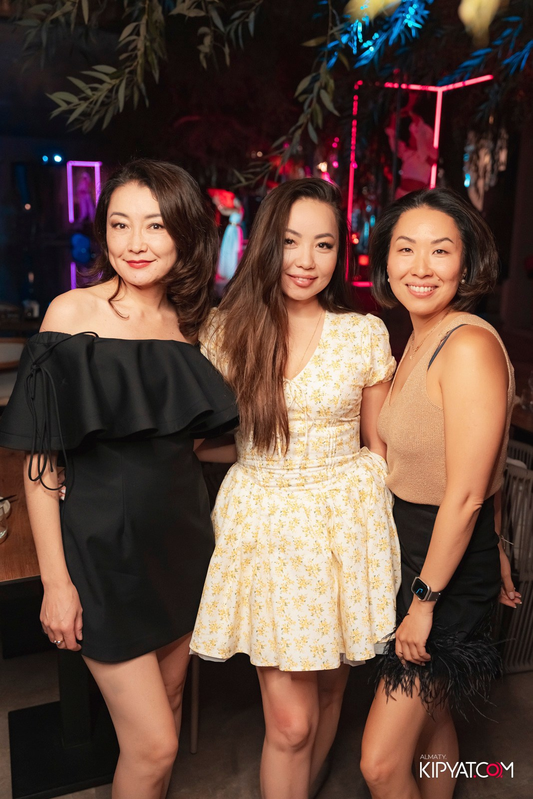 EDEN POOL & BAR. КИПЯТКОМ АЛМАТЫ!