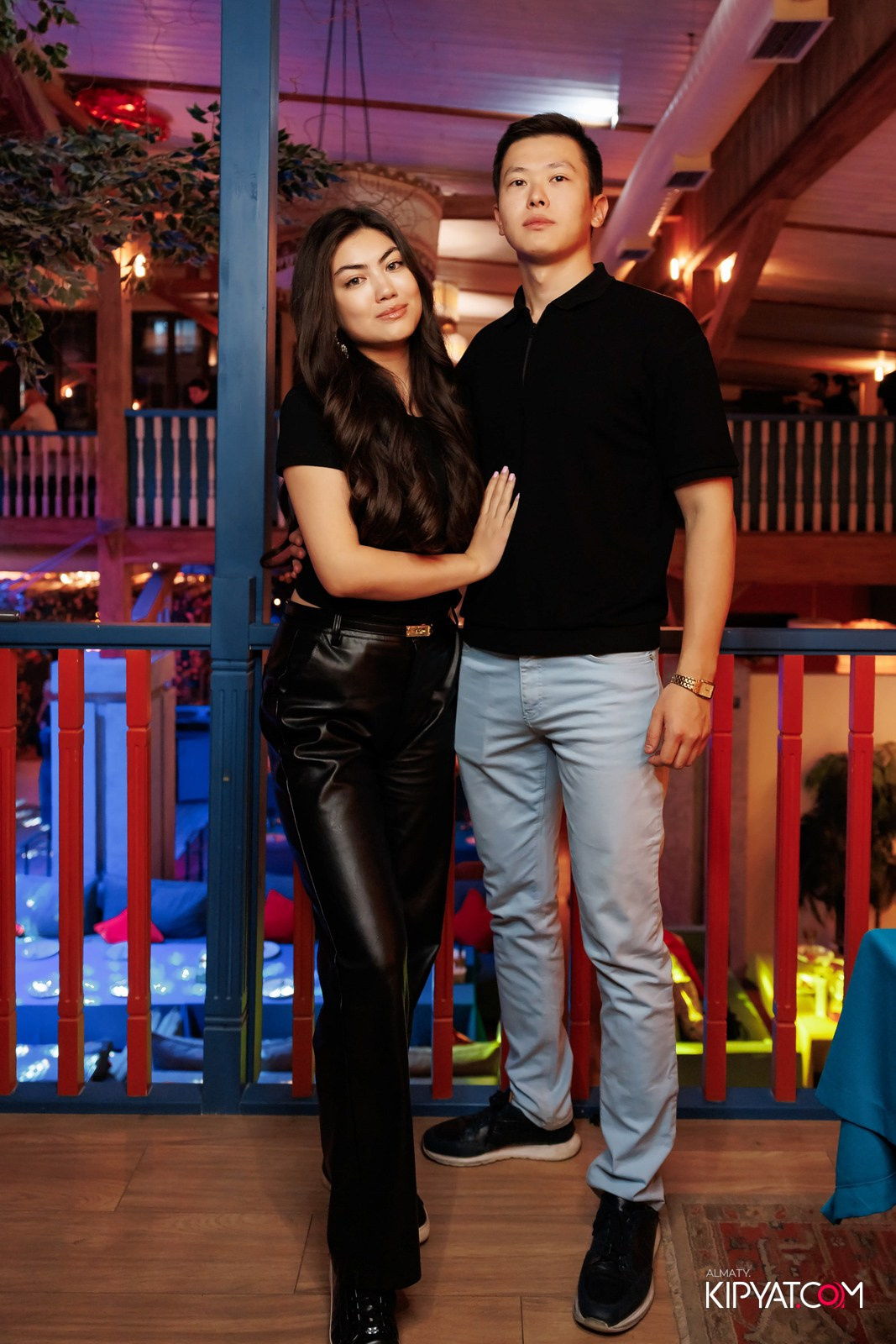 ГРУЗИНСКИЙ ДВОР НА КАБАНБАЙ БАТЫРА. КИПЯТКОМ АЛМАТЫ!