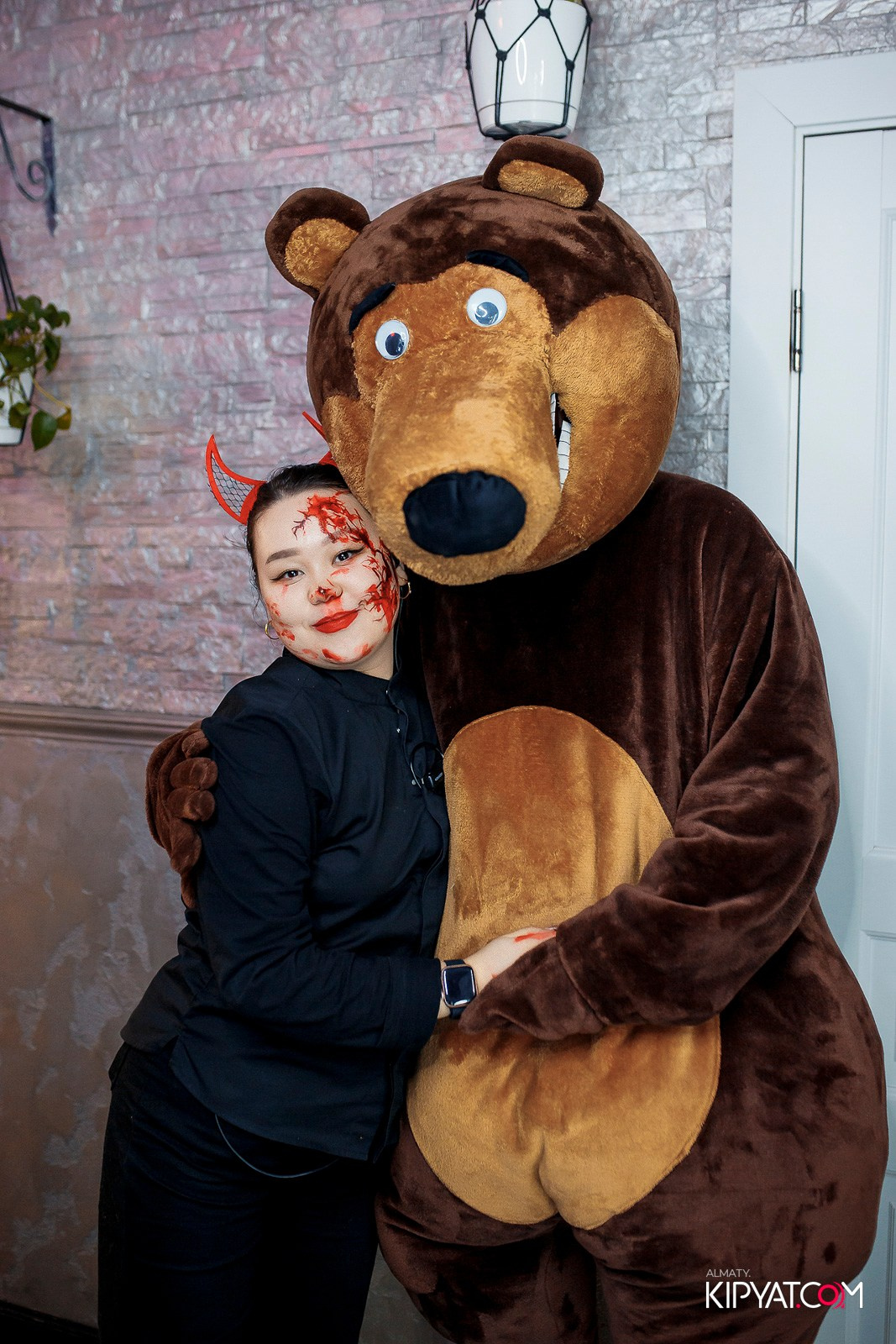 УХО И МЕДВЕДЬ НА ГАГАРИНА. КИПЯТКОМ АЛМАТЫ!