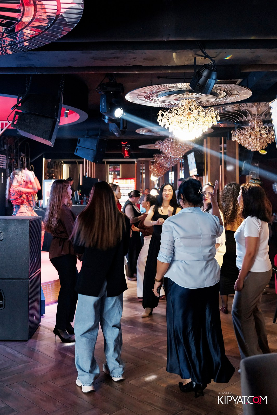 ЗАЯ, НА БИС. КИПЯТКОМ АЛМАТЫ! Фотосъемка мероприятий в Алматы