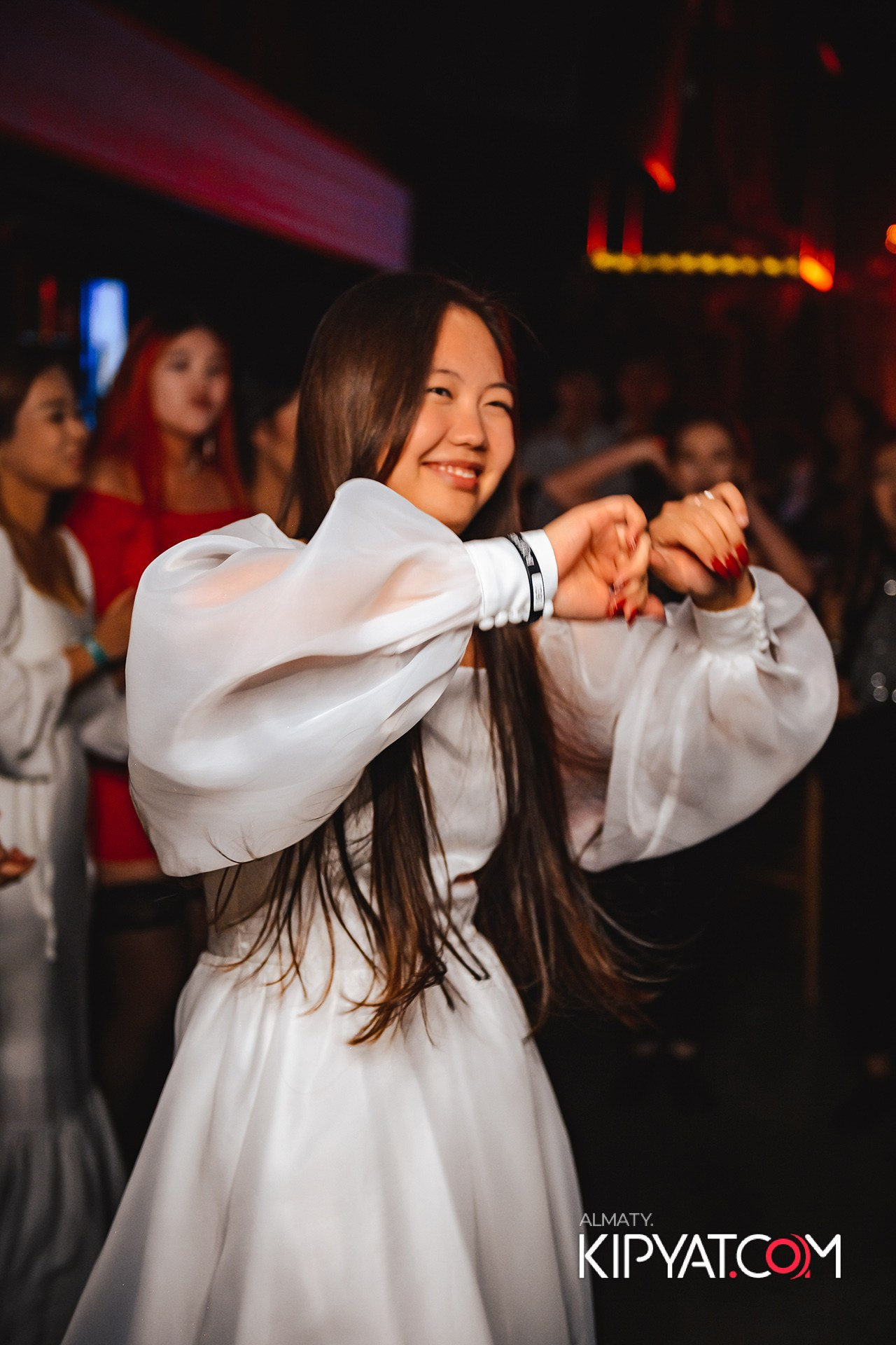 ПОСВЯЩЕНИЕ В СТУДЕНТЫ ''Q'' UNIVERSITY. КИПЯТКОМ АЛМАТЫ!