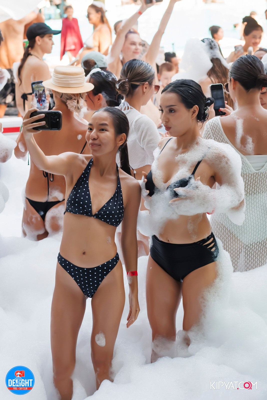 WHITE PARTY — DELIGHT POOL DAY CLUB. КИПЯТКОМ АЛМАТЫ! Фотосъемка мероприятий в Алматы