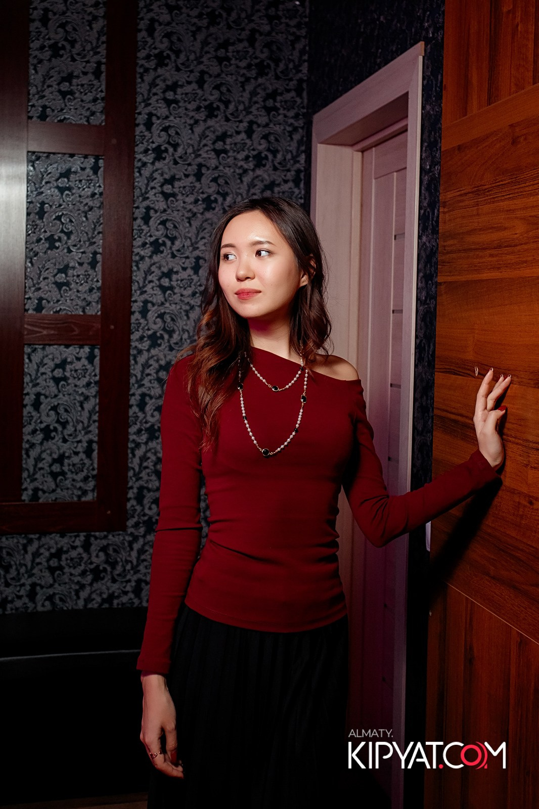 КАРАОКЕ-БАР РОЯЛЬ НА НУРМАКОВА. КИПЯТКОМ АЛМАТЫ!