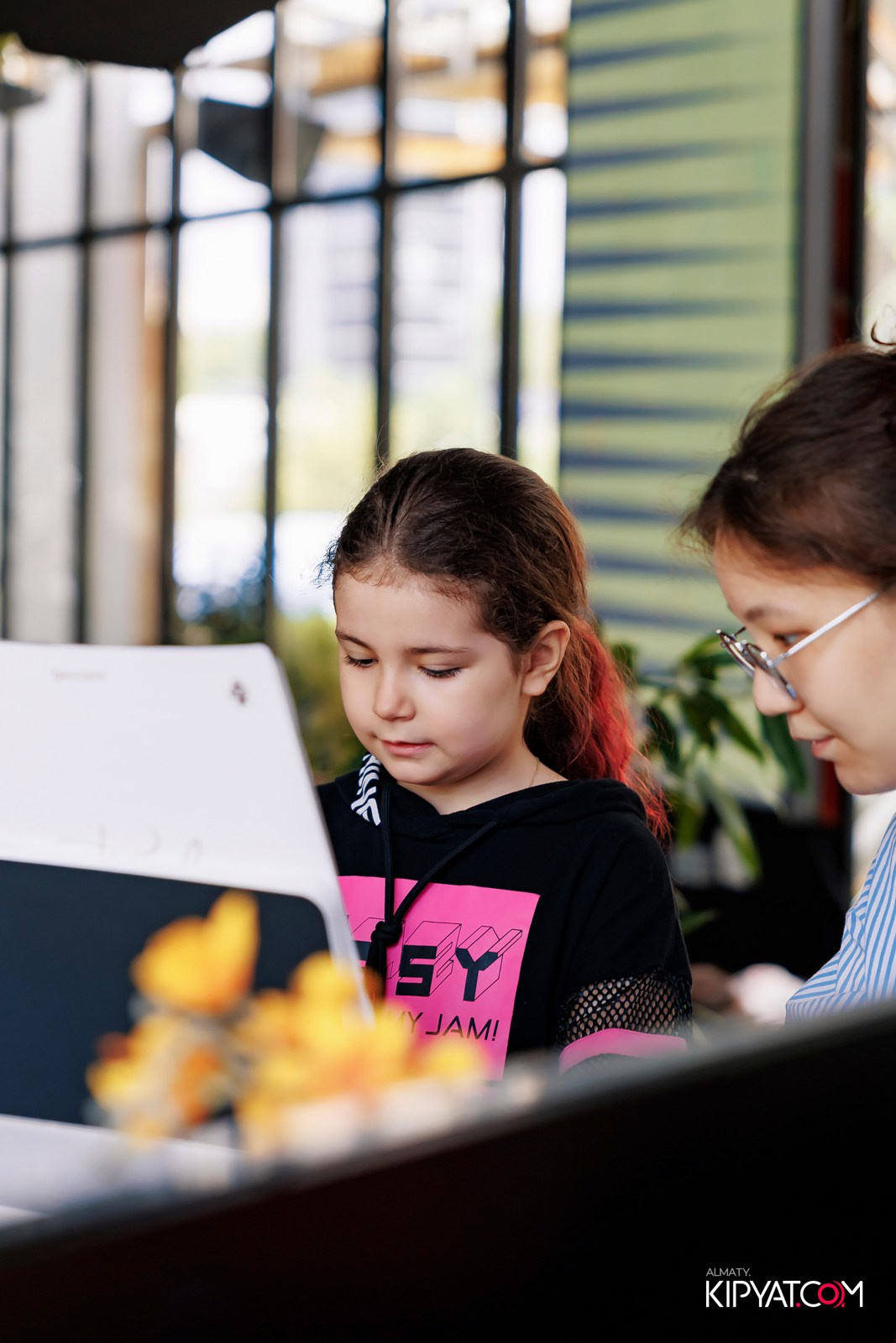 ОТЧЕТНЫЙ КОНЦЕРТ СТУДИИ «SUNPIANO». КИПЯТКОМ АЛМАТЫ!