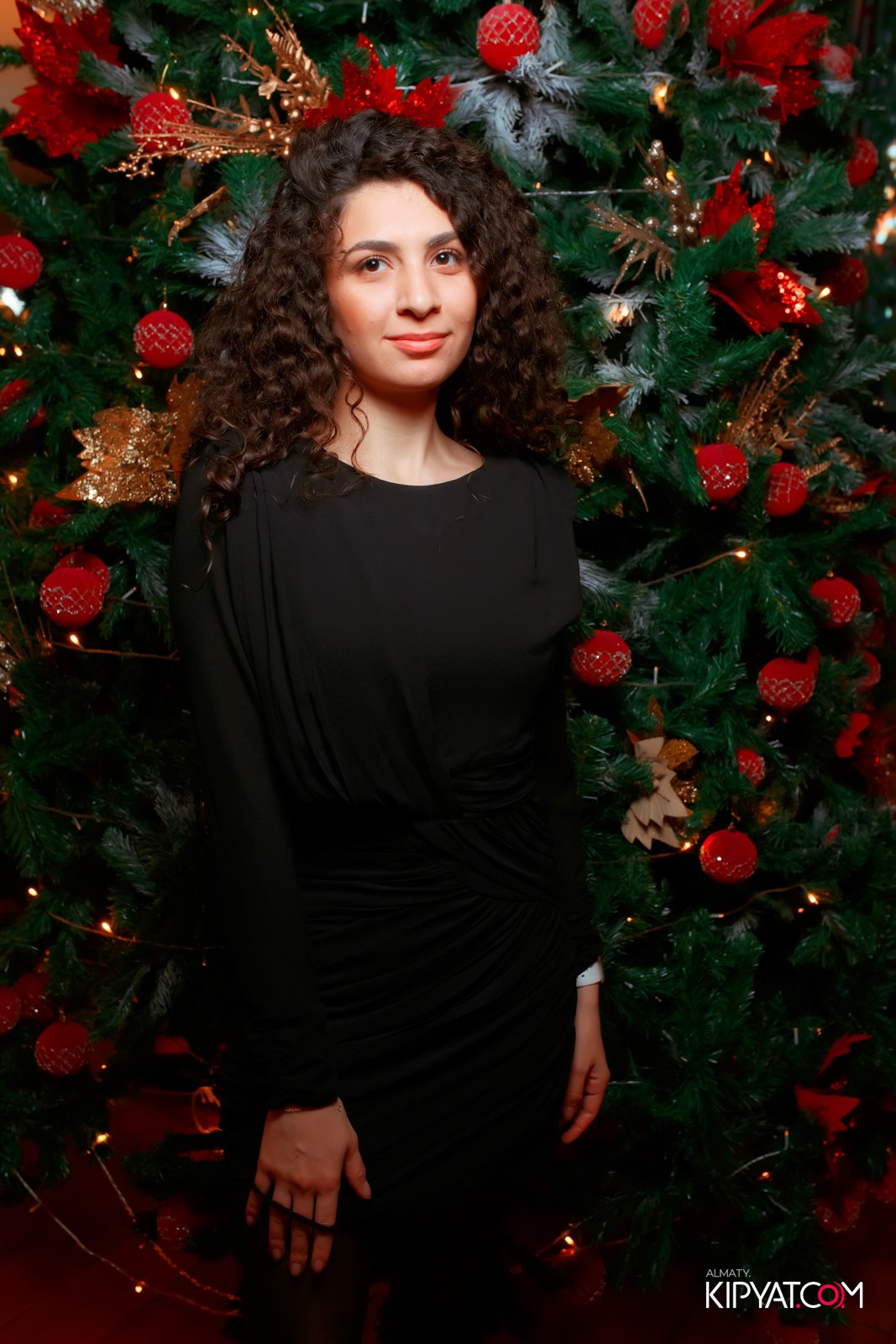 ГРУЗИНСКИЙ ДВОР НА КАБАНБАЙ БАТЫРА. КИПЯТКОМ АЛМАТЫ!