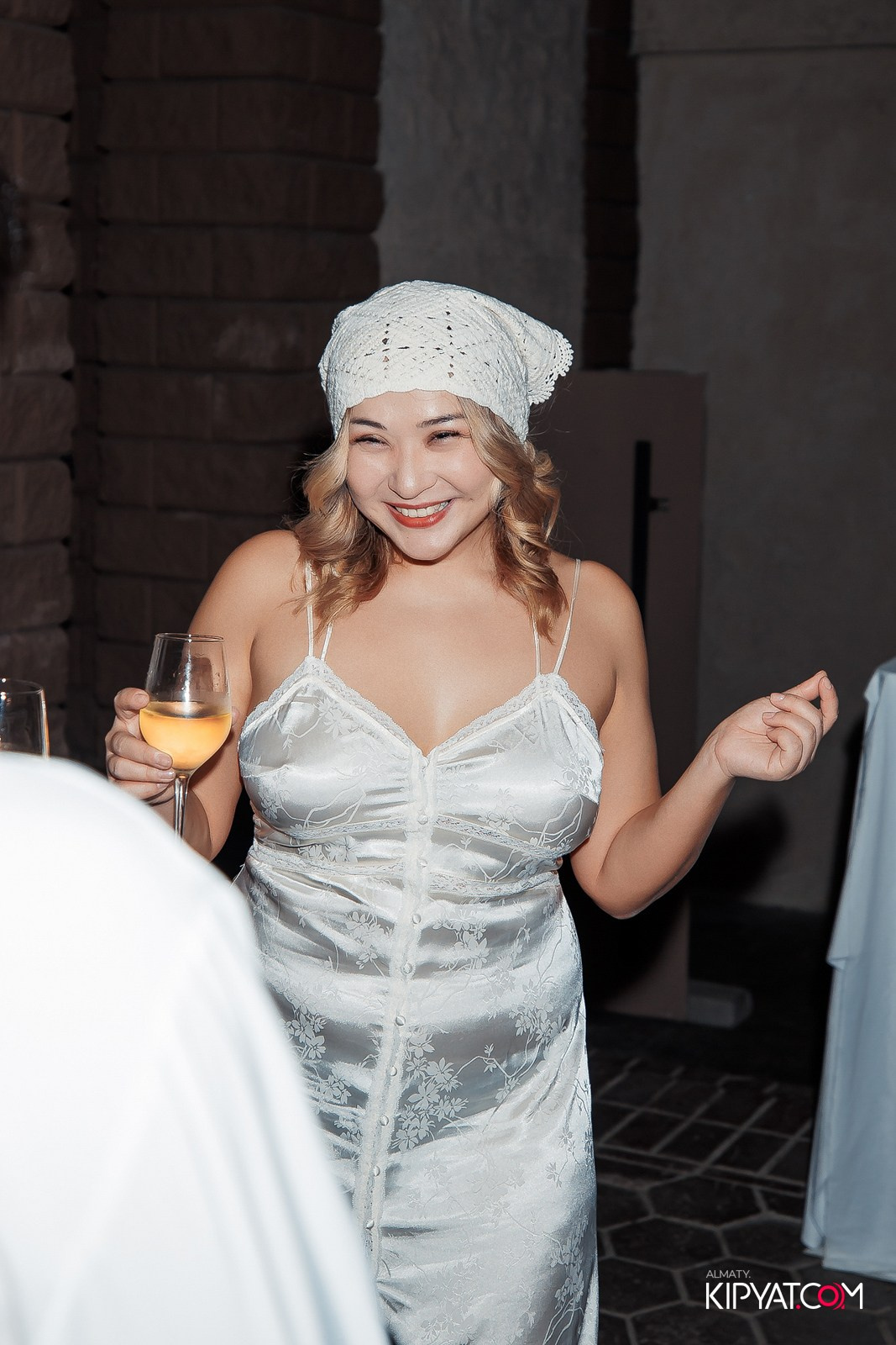 THE WALL STREET. КИПЯТКОМ АЛМАТЫ!