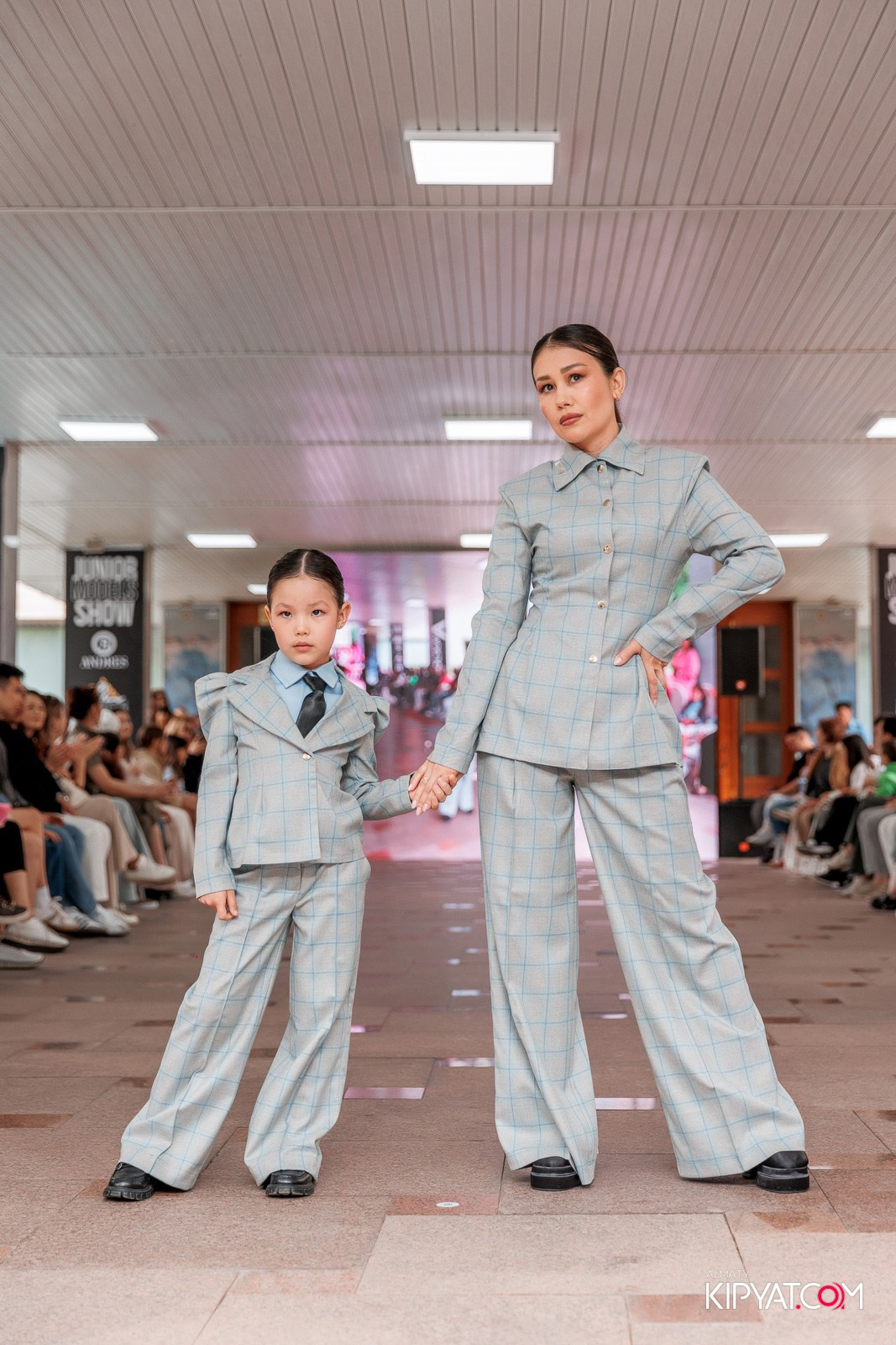 JUNIOR FASHION SHOW. КИПЯТКОМ АЛМАТЫ!