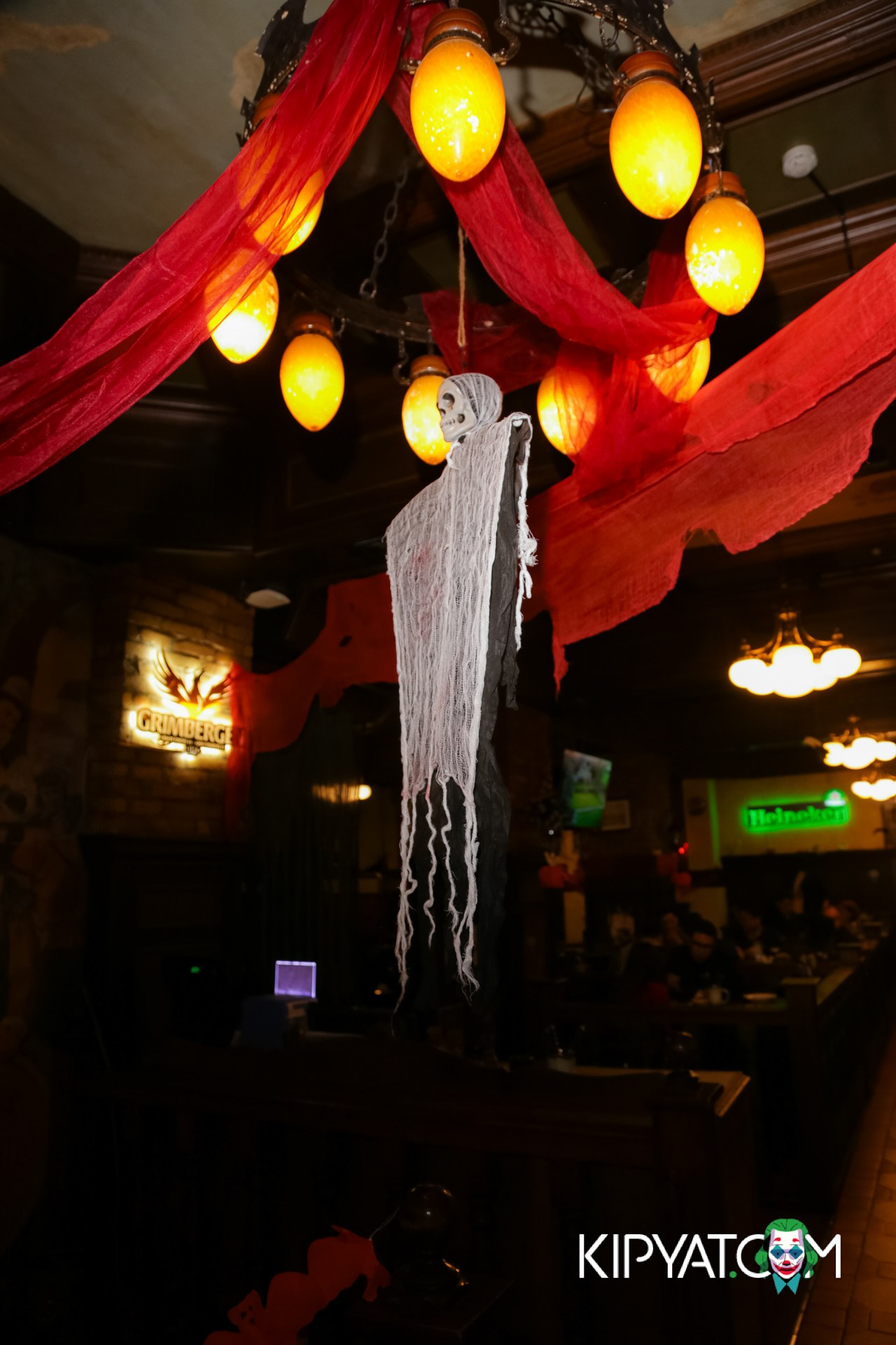 БОЧОНОК НА НАЗАРБАЕВА. КИПЯТКОМ АЛМАТЫ!