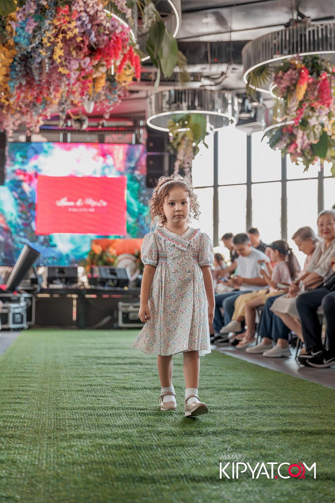 PROM KIDS FASHION SHOW. КИПЯТКОМ АЛМАТЫ!