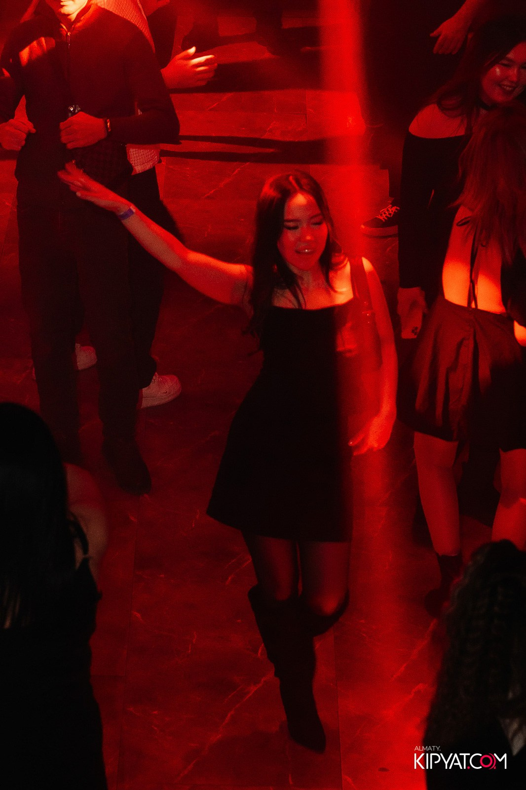 RETRO HIT. КИПЯТКОМ АЛМАТЫ!