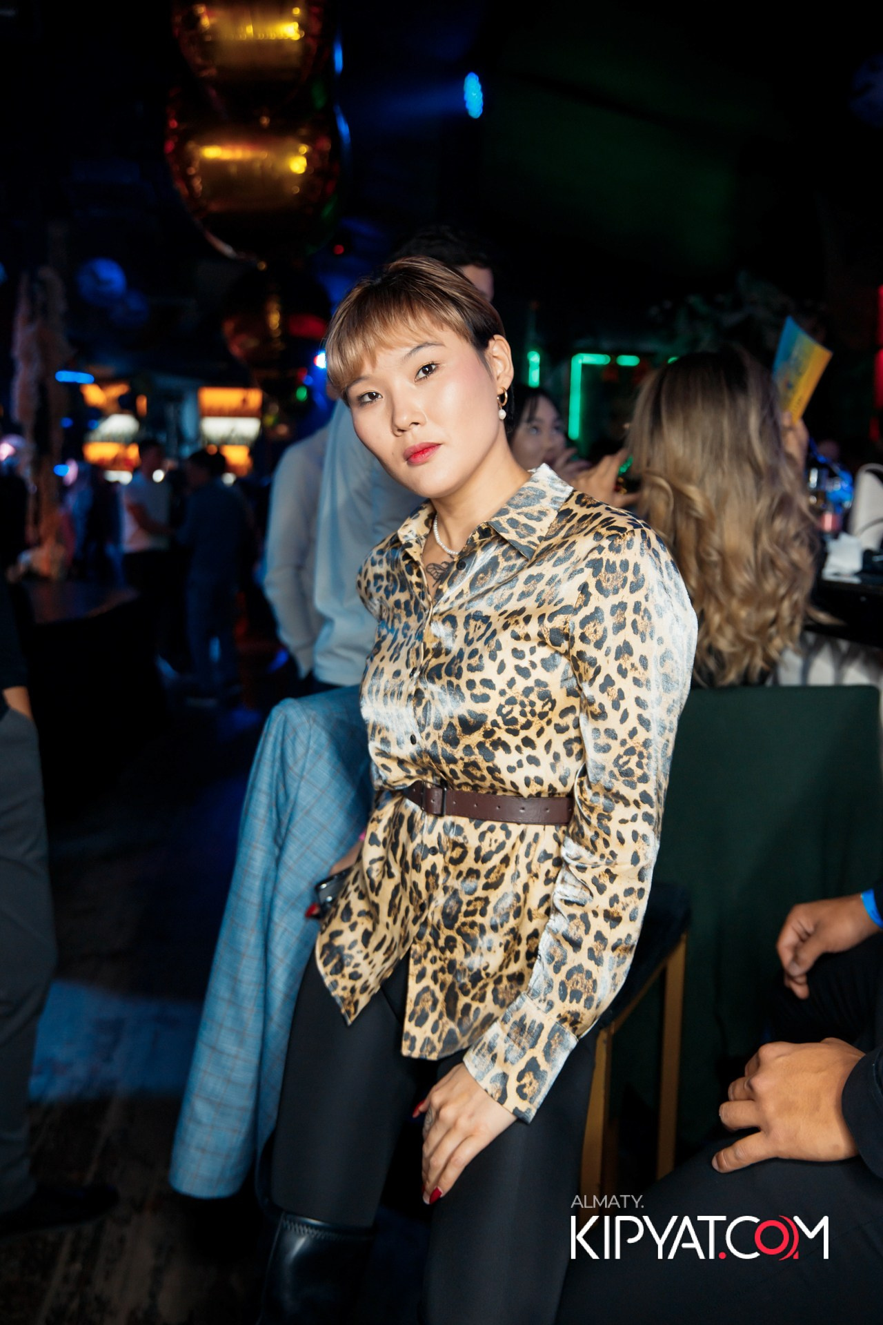 UYAT EMES BAR. КИПЯТКОМ АЛМАТЫ!