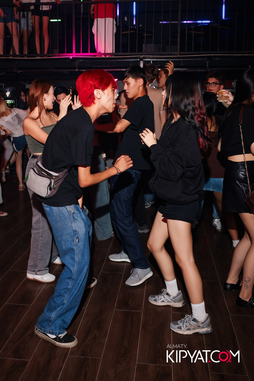 НОЧНОЙ КЛУБ ICON. КИПЯТКОМ АЛМАТЫ!