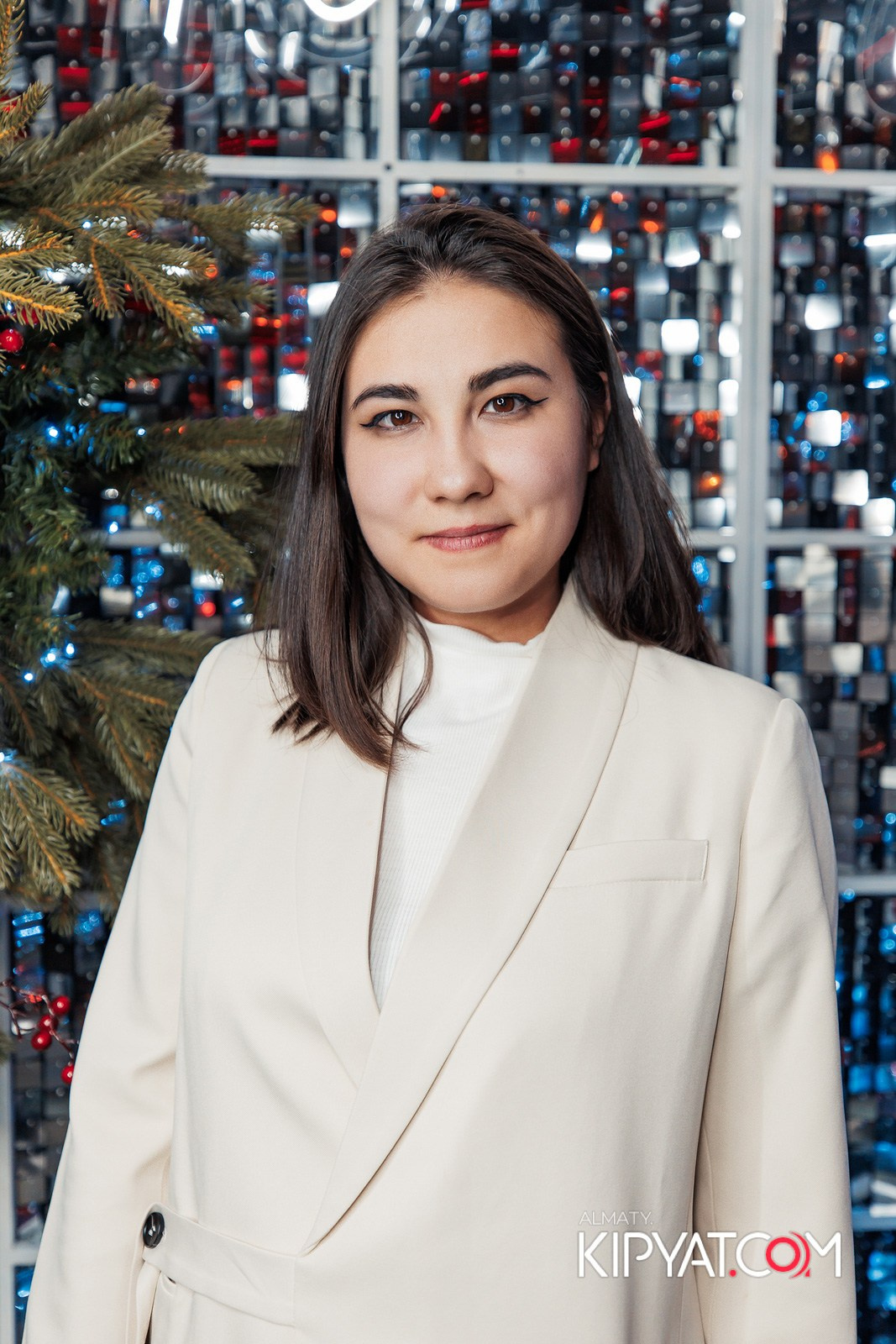 FRIENDS BAR & TERRACE. КИПЯТКОМ АЛМАТЫ!