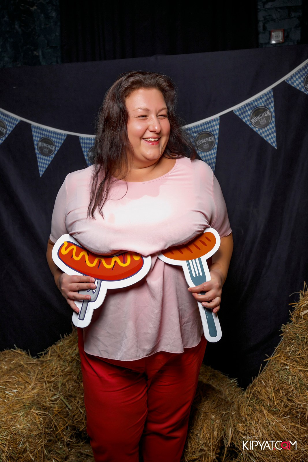 MUNCHEN PUB. КИПЯТКОМ АЛМАТЫ!