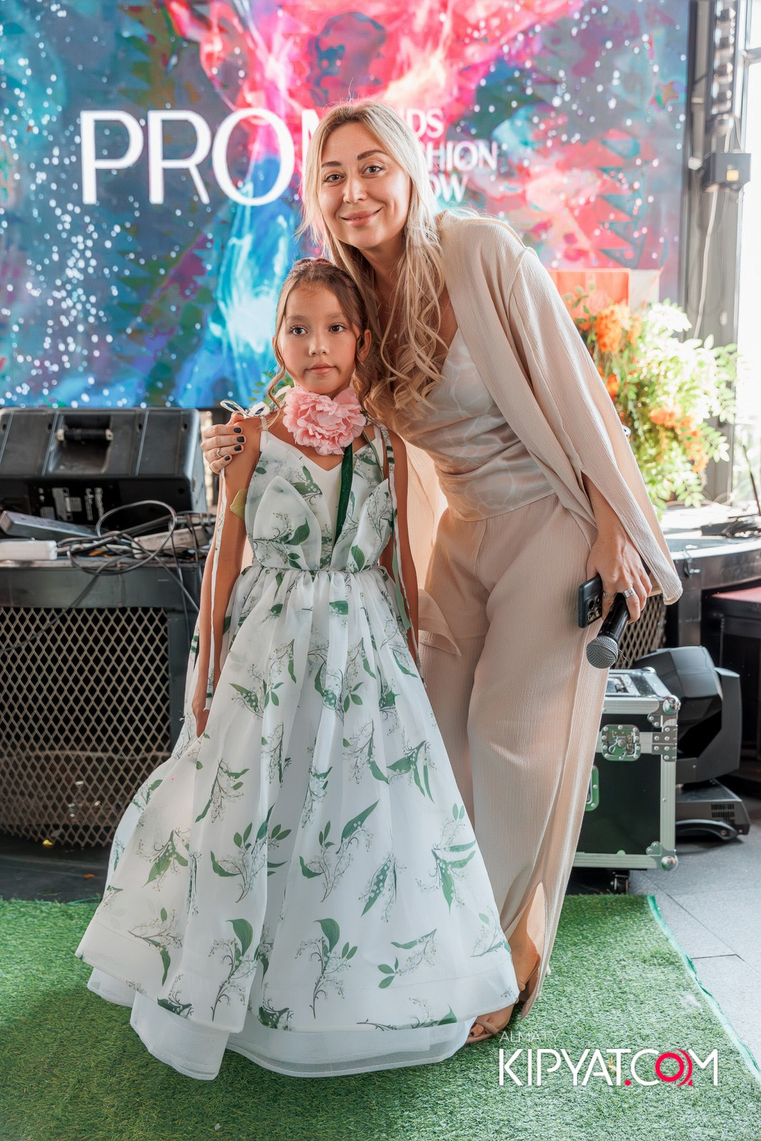 PROM KIDS FASHION SHOW. КИПЯТКОМ АЛМАТЫ!