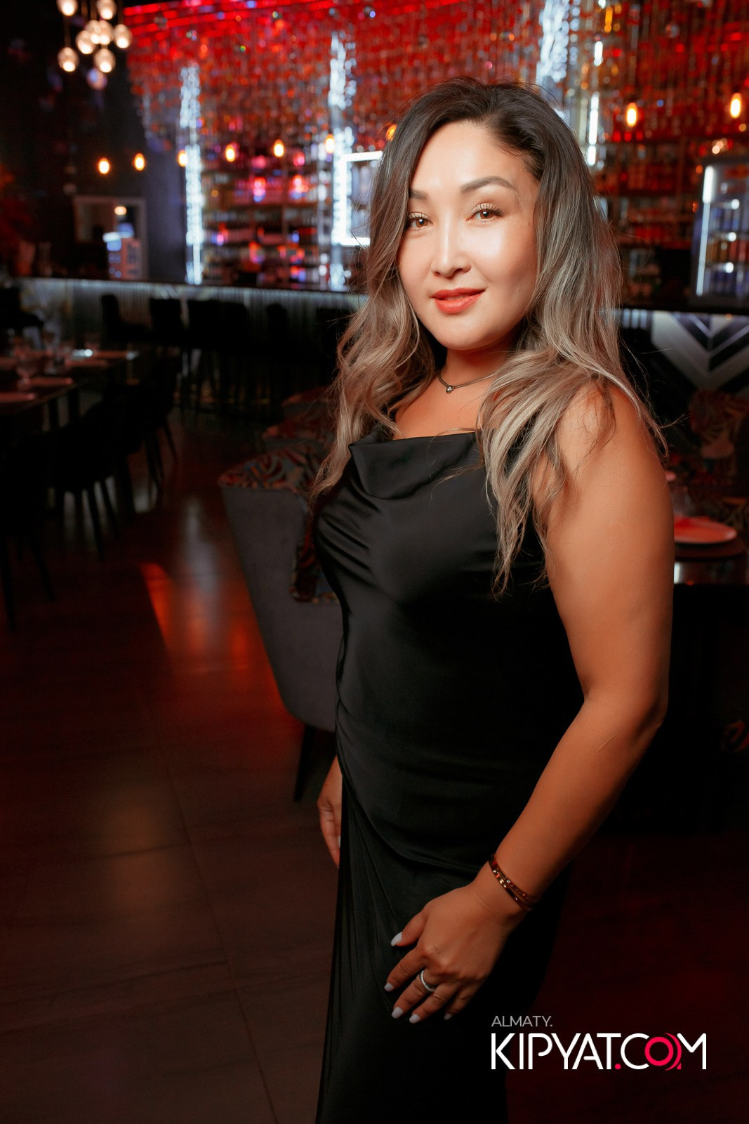 FRIENDS BAR & TERRACE. КИПЯТКОМ АЛМАТЫ!