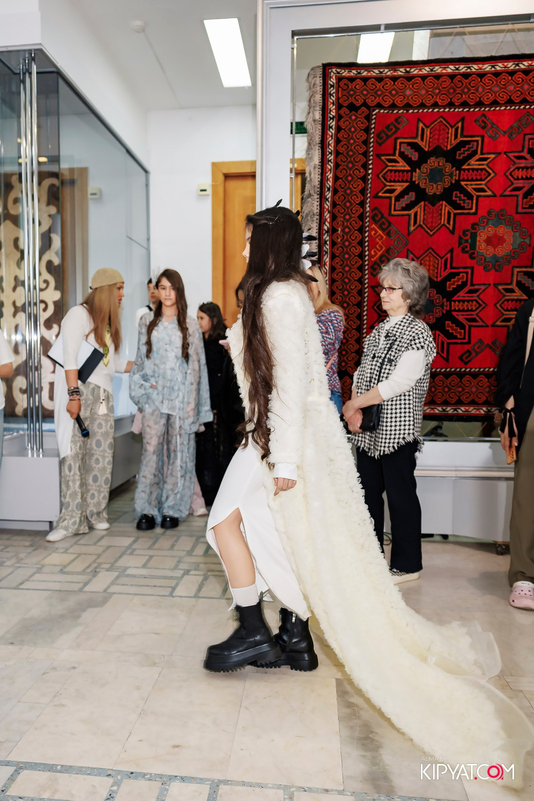 JUNIOR MODELS SHOW. ПЕРФОМАНС НОЧЬ В МУЗЕЕ. КИПЯТКОМ АЛМАТЫ! Фотосъемка мероприятий в Алматы