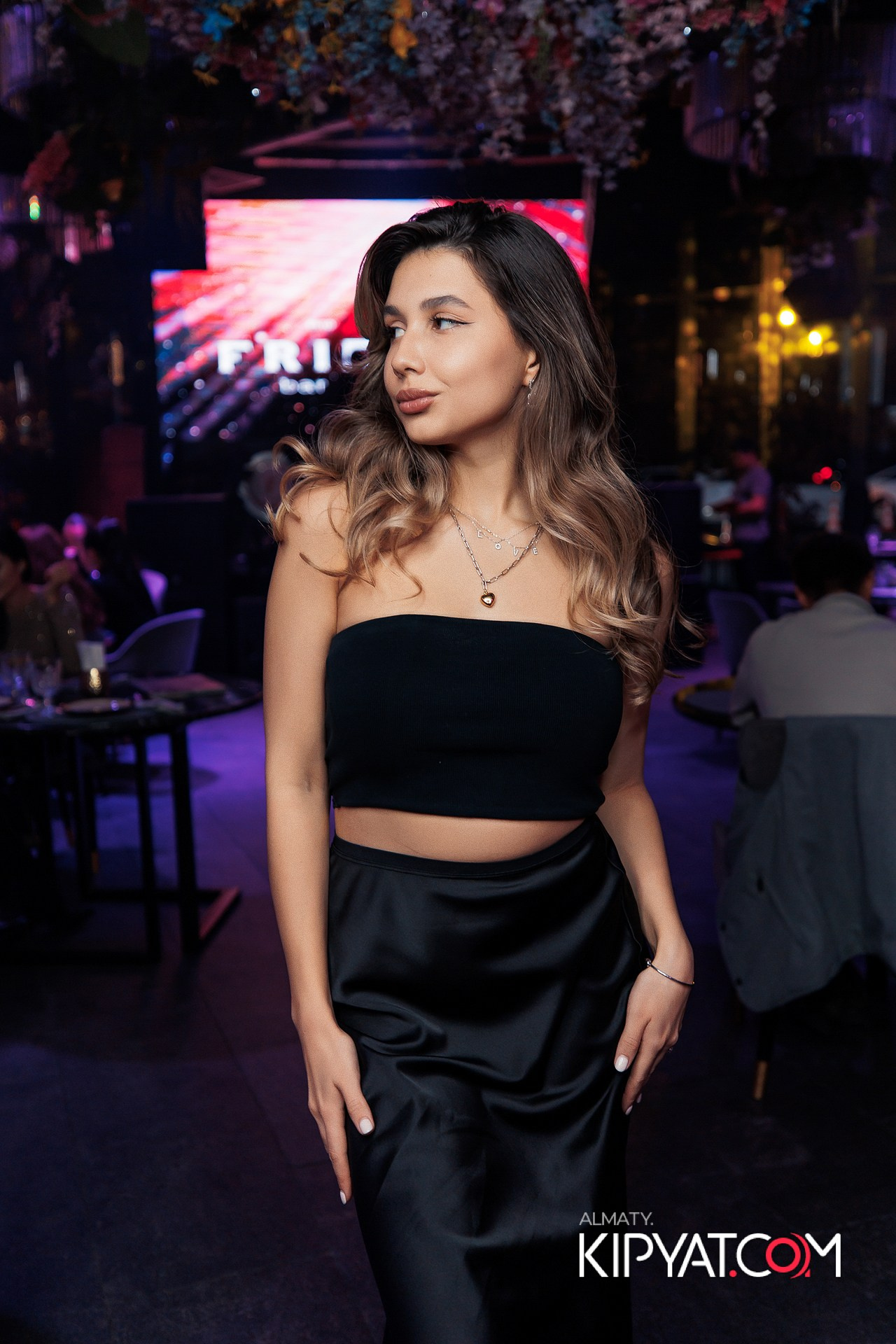 FRIENDS BAR & TERRACE. КИПЯТКОМ АЛМАТЫ! Фотосъемка мероприятий в Алматы