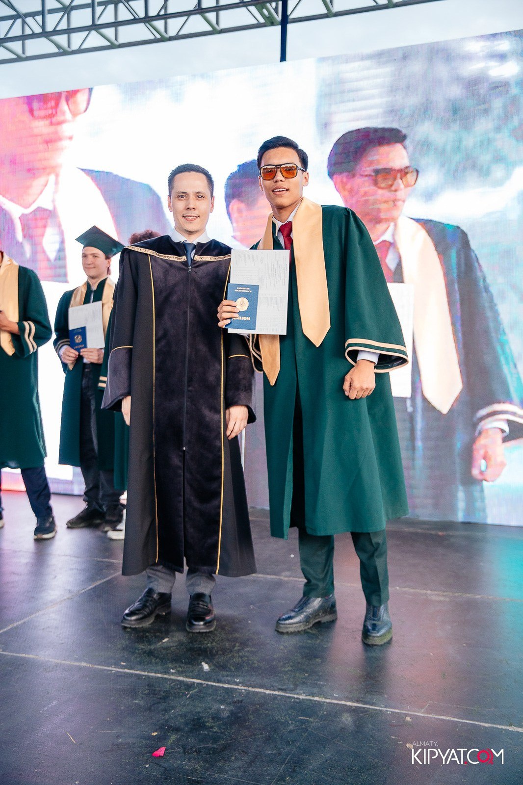 ВРУЧЕНИЕ ДИПЛОМОВ — НАРХОЗ КОЛЛЕДЖ. Part 4. КИПЯТКОМ АЛМАТЫ!