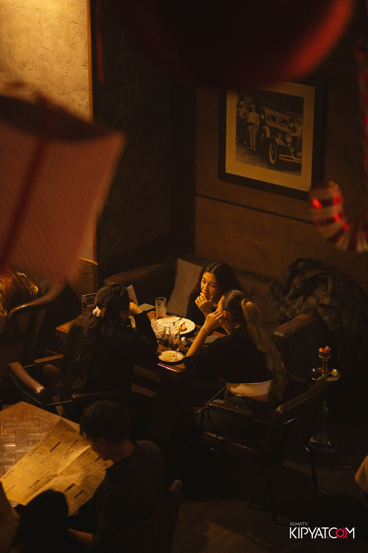 РЕСТО-БАР СКАНДАЛИСТЪ. КИПЯТКОМ АЛМАТЫ! Фотосъемка мероприятий в Алматы