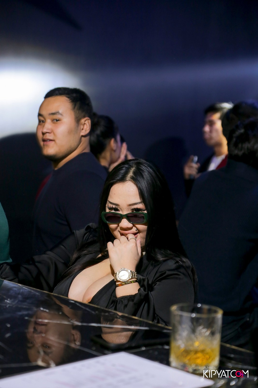 UYAT EMES BAR. КИПЯТКОМ АЛМАТЫ!