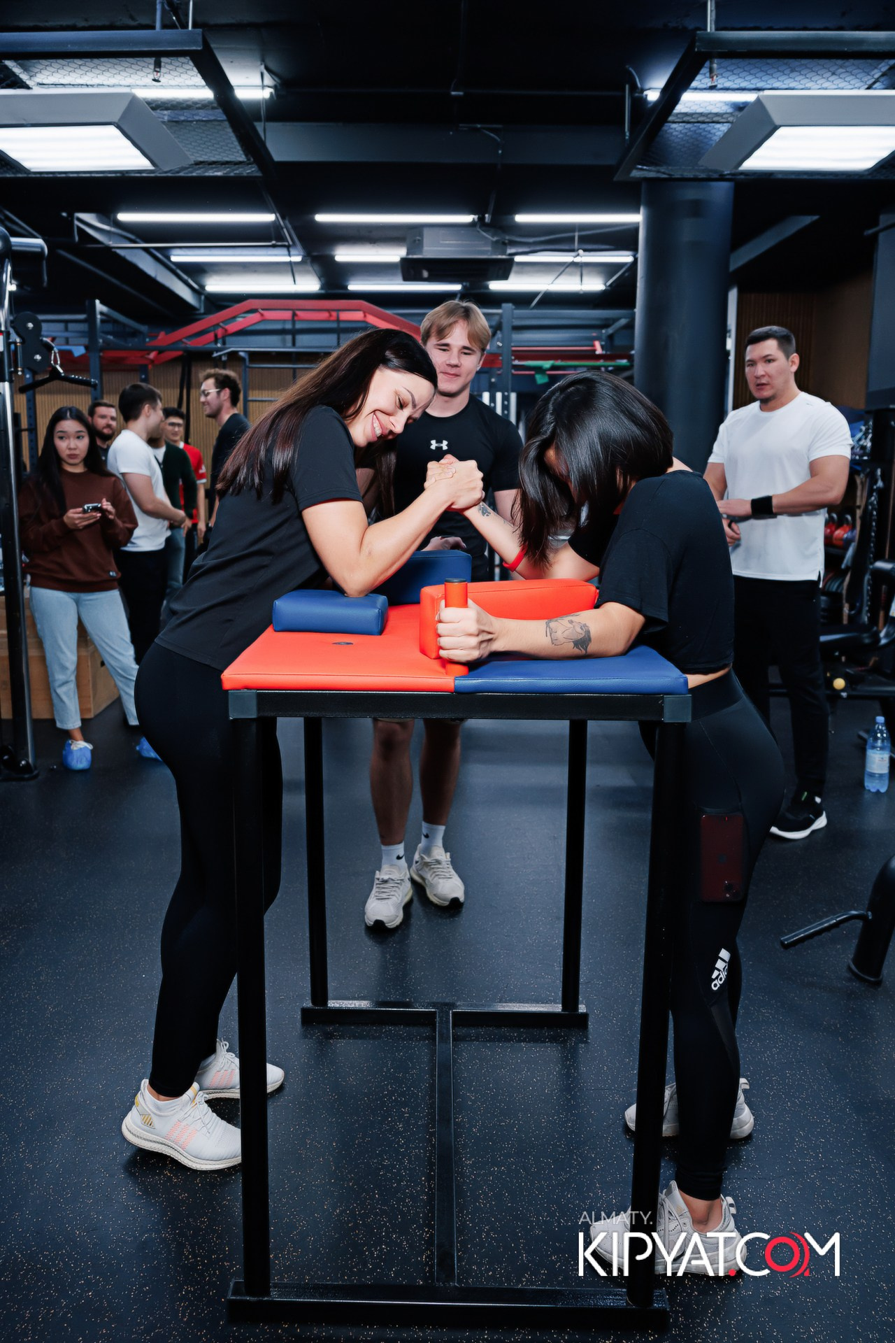 ДЕНЬ РОЖДЕНИЯ ФИТНЕС КЛУБА FITNESS BLITZ. КИПЯТКОМ АЛМАТЫ!