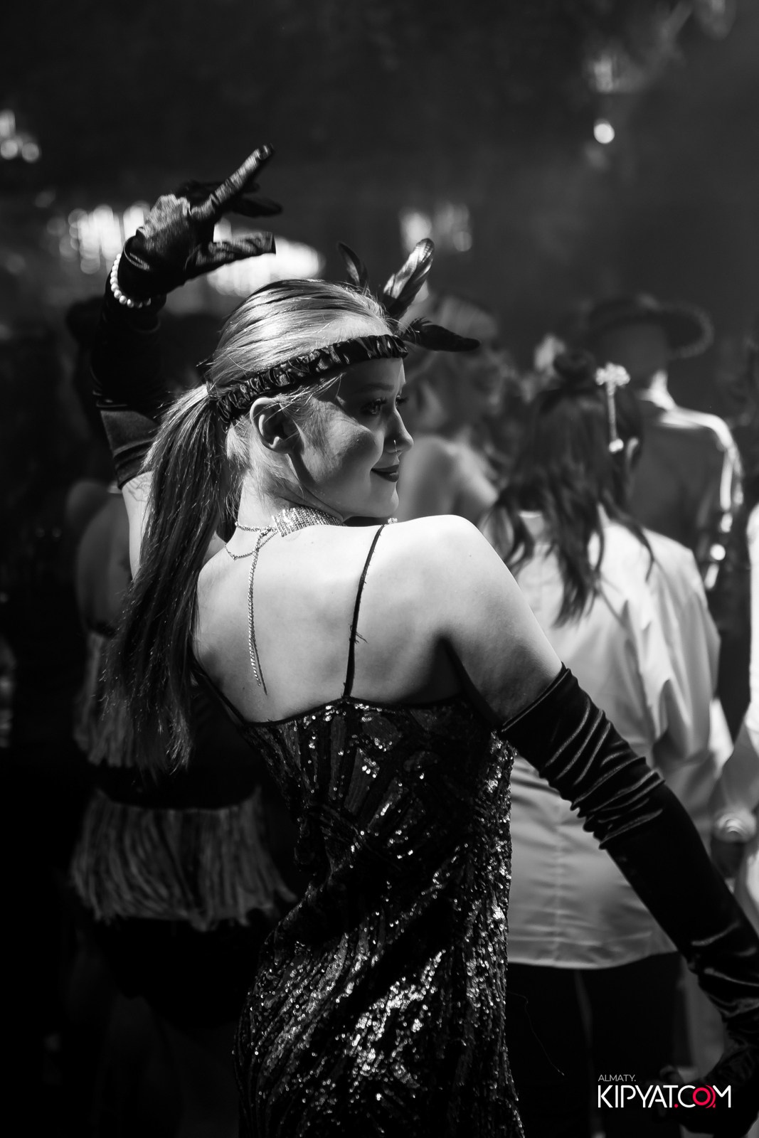 FRIENDS BAR & TERRACE. КИПЯТКОМ АЛМАТЫ!