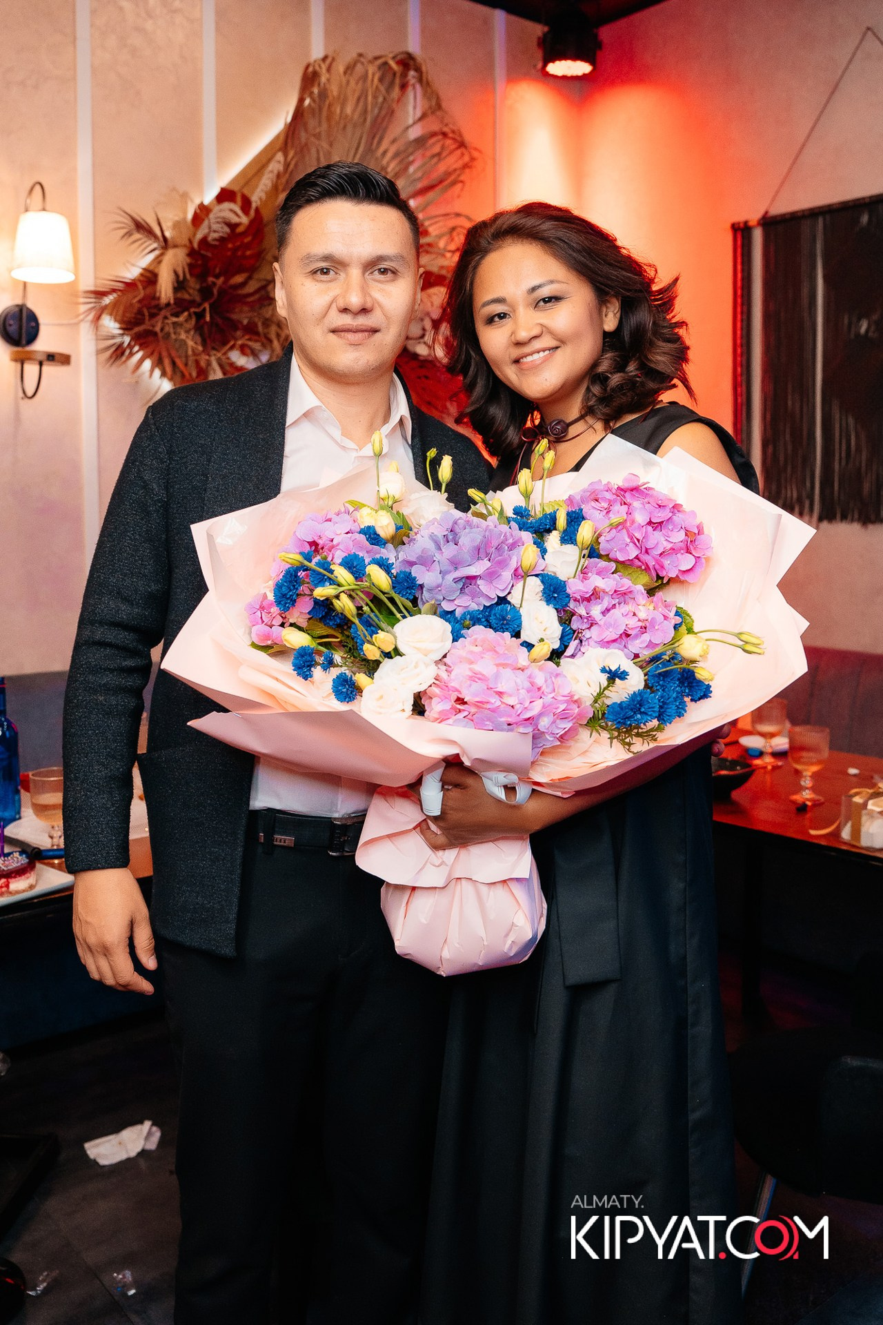 ДОРОГАЯ, Я НА ПИЛ. КИПЯТКОМ АЛМАТЫ!