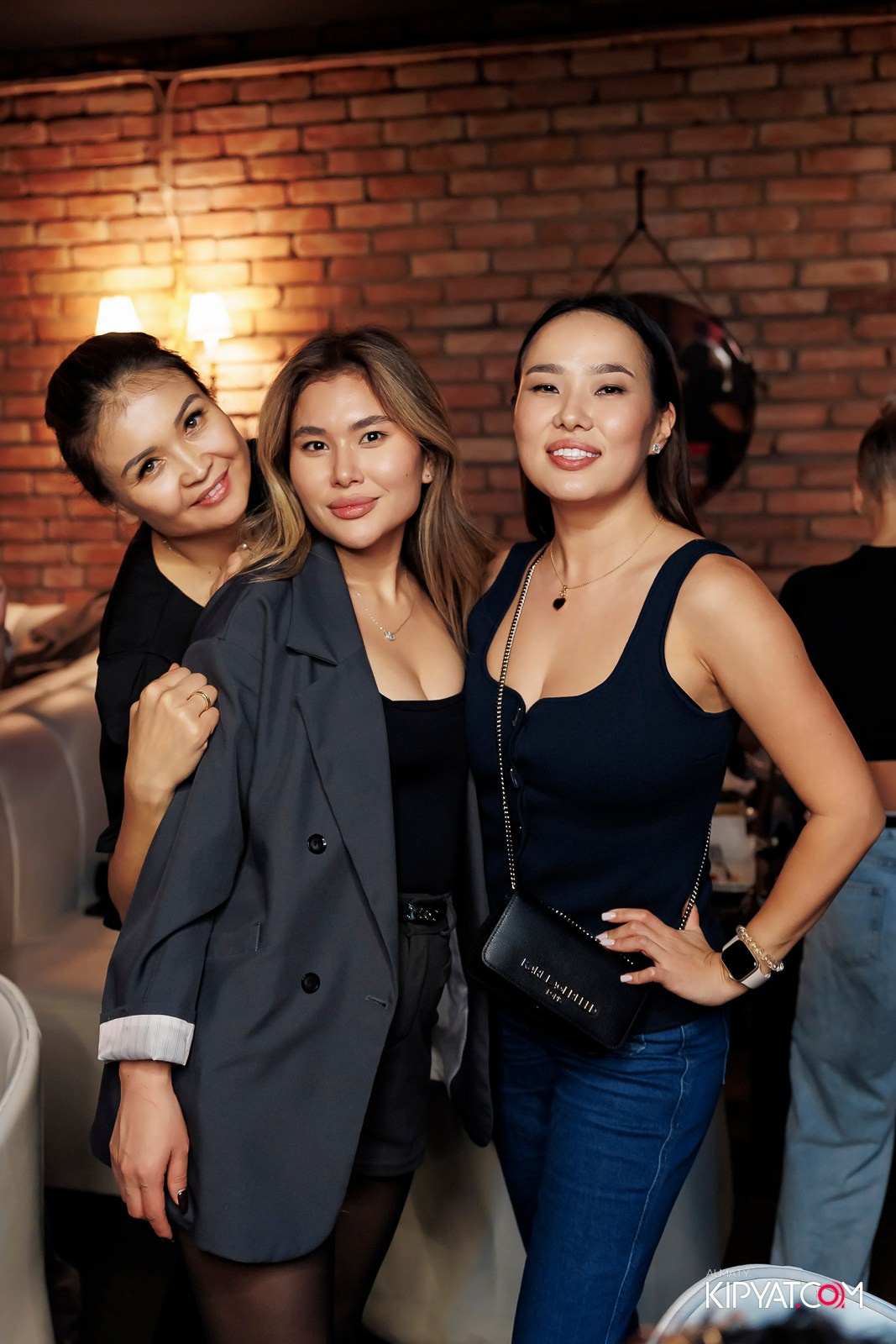 МУЗЫКАЛЬНОЕ ЛОТО В HIT RETRO. КИПЯТКОМ АЛМАТЫ! Фотосъемка мероприятий в Алматы