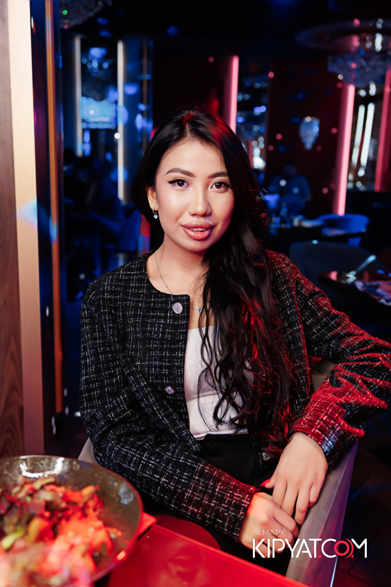 ЗАЯ, НА БИС. КИПЯТКОМ АЛМАТЫ!