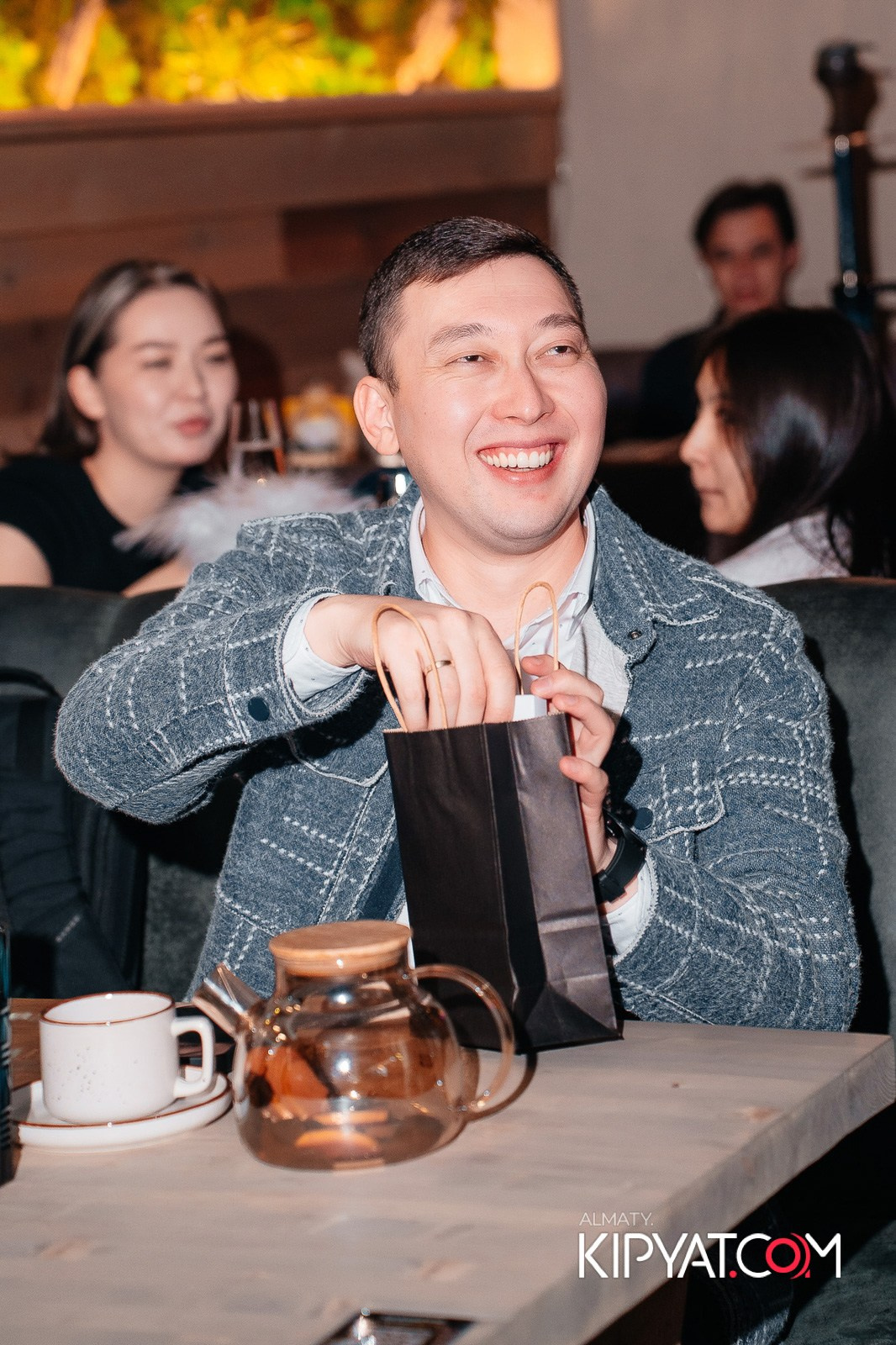 AVENUE ДЕНЬ РОЖДЕНИЯ — 12 ЛЕТ. КИПЯТКОМ АЛМАТЫ! Фотосъемка мероприятий в Алматы